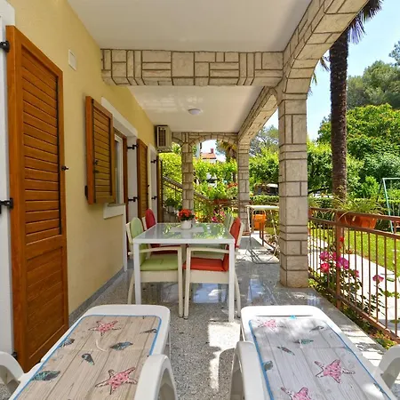 아파트 Marko 1377 포레치