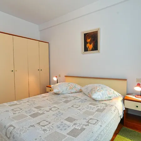 Marko 1377 포레치