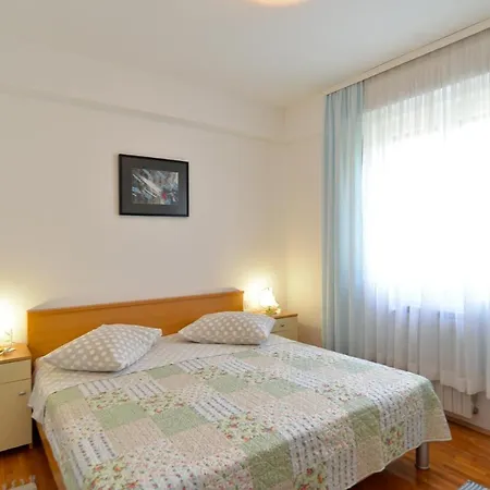 Apartman Marko 1377 *