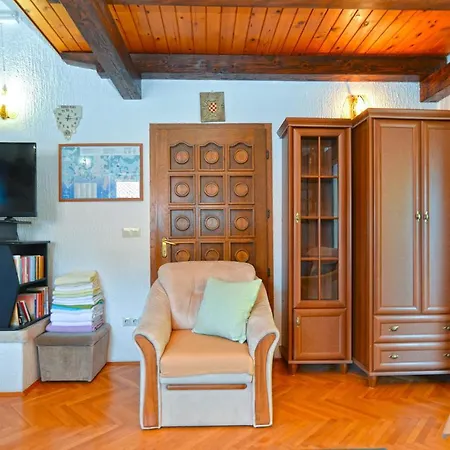 Marko 1377 Apartman *