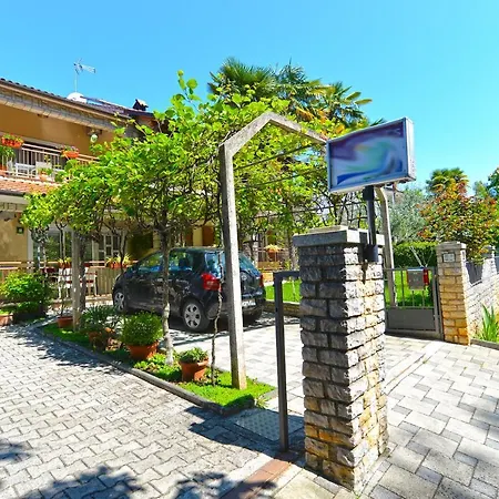 Marko 1377 Apartman Poreč